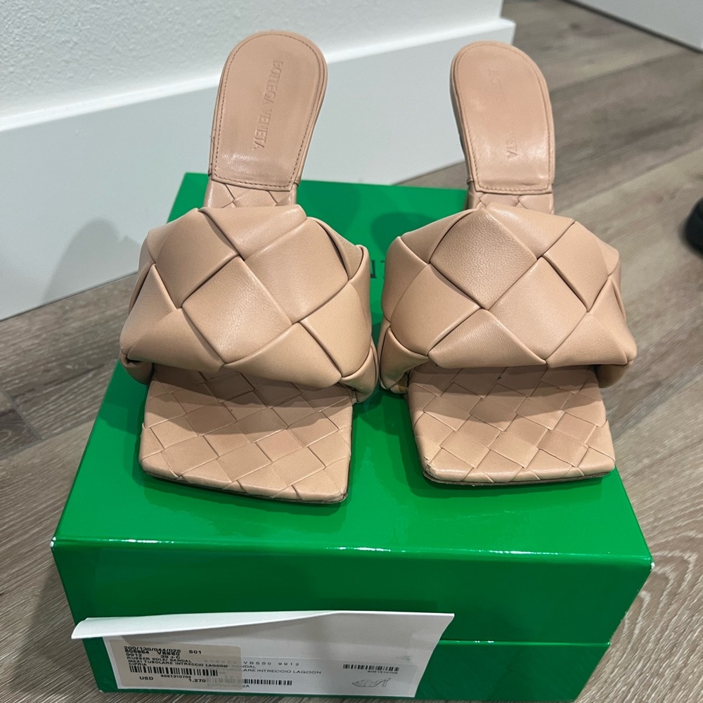 Bottega Lido Sandal